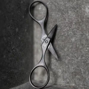 Baby Bow Scissors - Merchant and Mills – Image 3