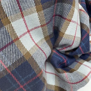 Tartan Highland Classic  – Twill de coton carreaux écossais<b class="prixprod"><br>30€/m</b> – Image 4