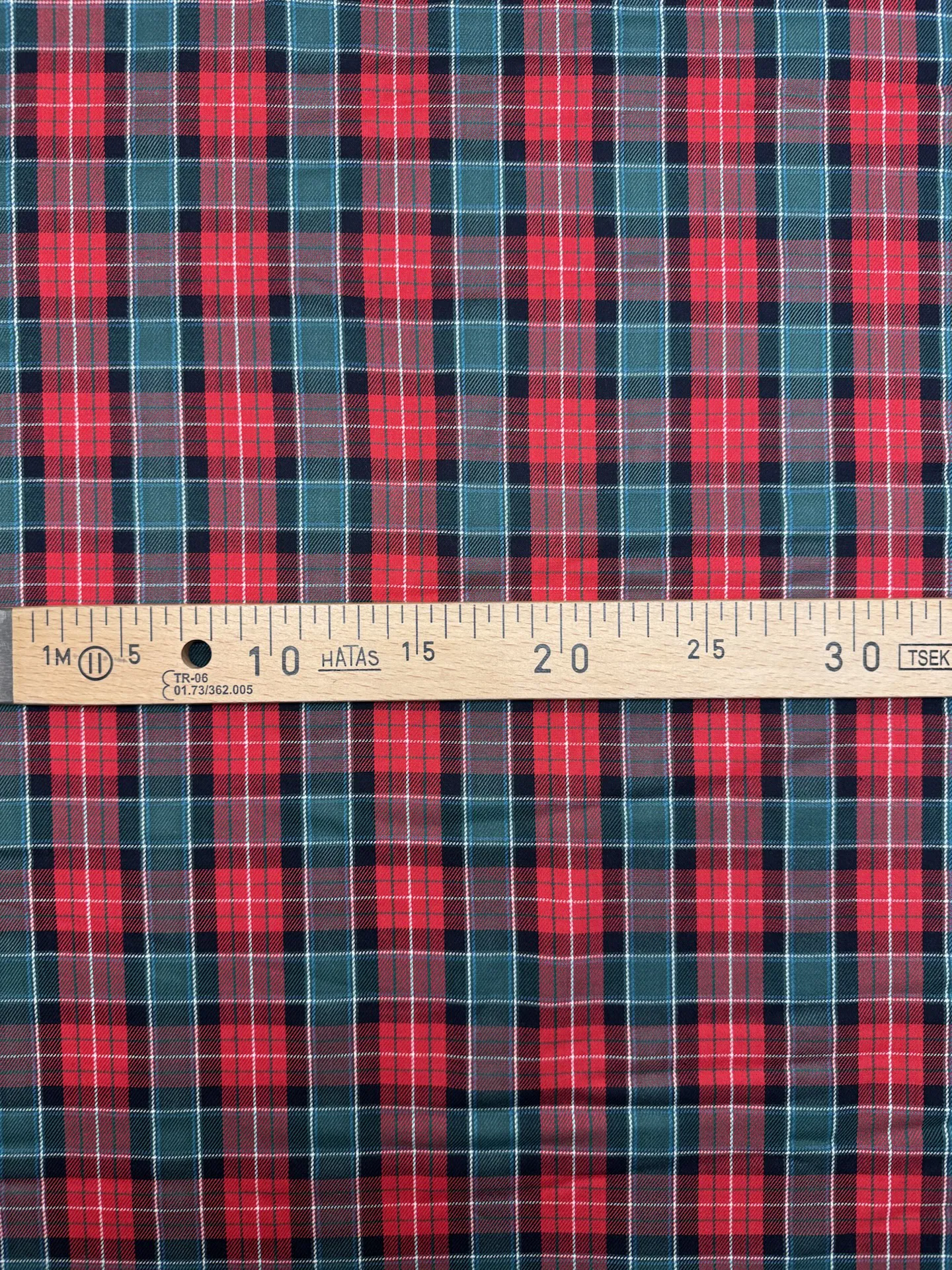 Tartan Highland Flame – Twill de coton carreaux écossais<b class="prixprod"><br>30€/m</b> – Image 5