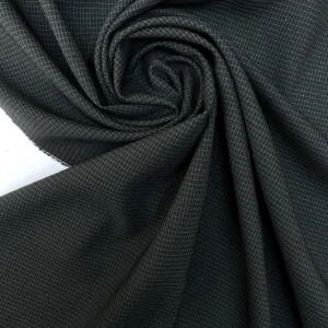 Torino Check – Laine Italienne Gris Noir à Carreaux <b class="prixprod"><br>35€/m</b> – Image 2