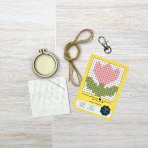 Mini kit point de croix – Tulipe dans mes pensées – The Crafty Kit Company (Écosse) – Image 5