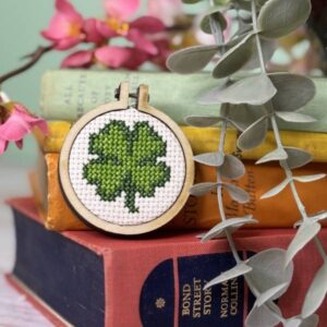 Mini kit point de croix – Bonne chance – The Crafty Kit Company (Écosse)