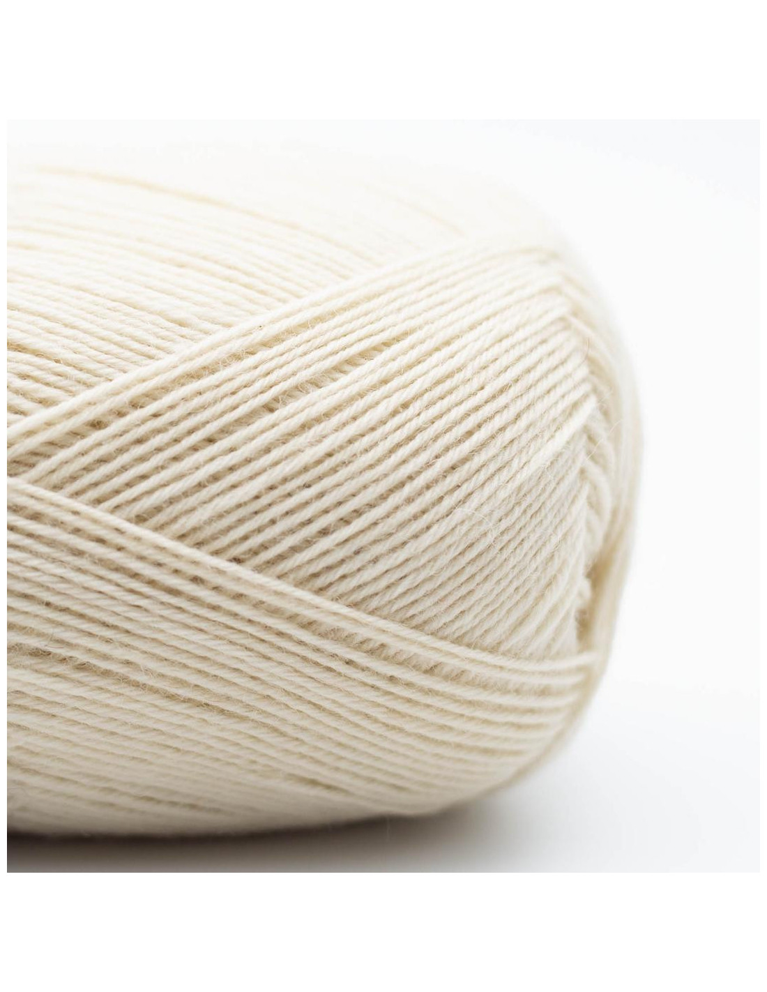 pelote de laine Kremke Edelweiss Classic 4ply Nature, fil écru non teint en laine vierge et polyamide recyclé