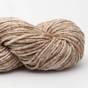 Écheveau Studio Linen Print Erika Knight Caramel 002, fil lin recyclé beige doré pour tricot et crochet