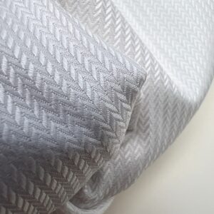 Tissu Coton Jacquard Chevrons Albâtre blanc, deadstock italien 100 % coton pour chemise et blouse