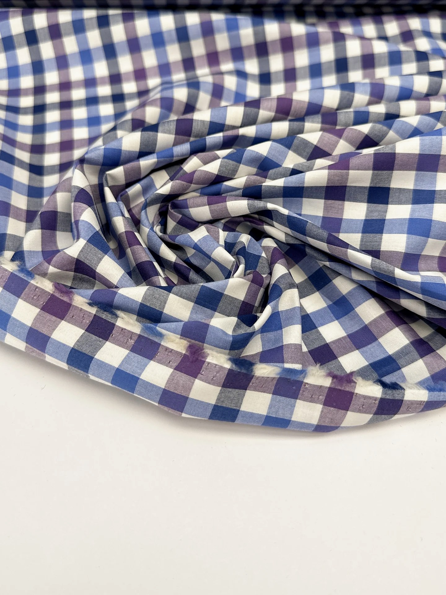 Tissu Popeline Carreaux Oxford en coton bleu violet écru, deadstock italien pour chemise et blouse