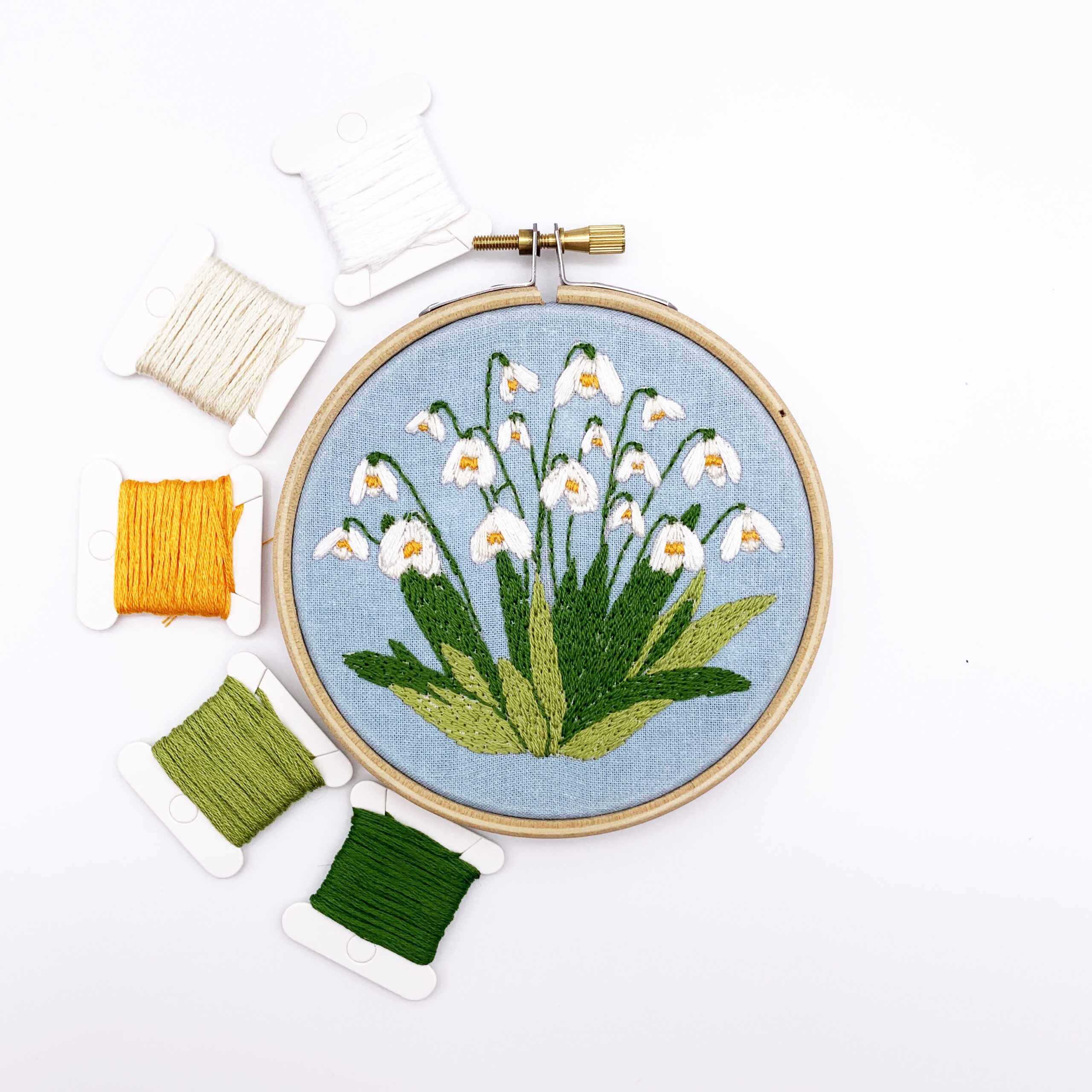 kit broderie snowdrop mini cinnamon stitching atelier leonie 01