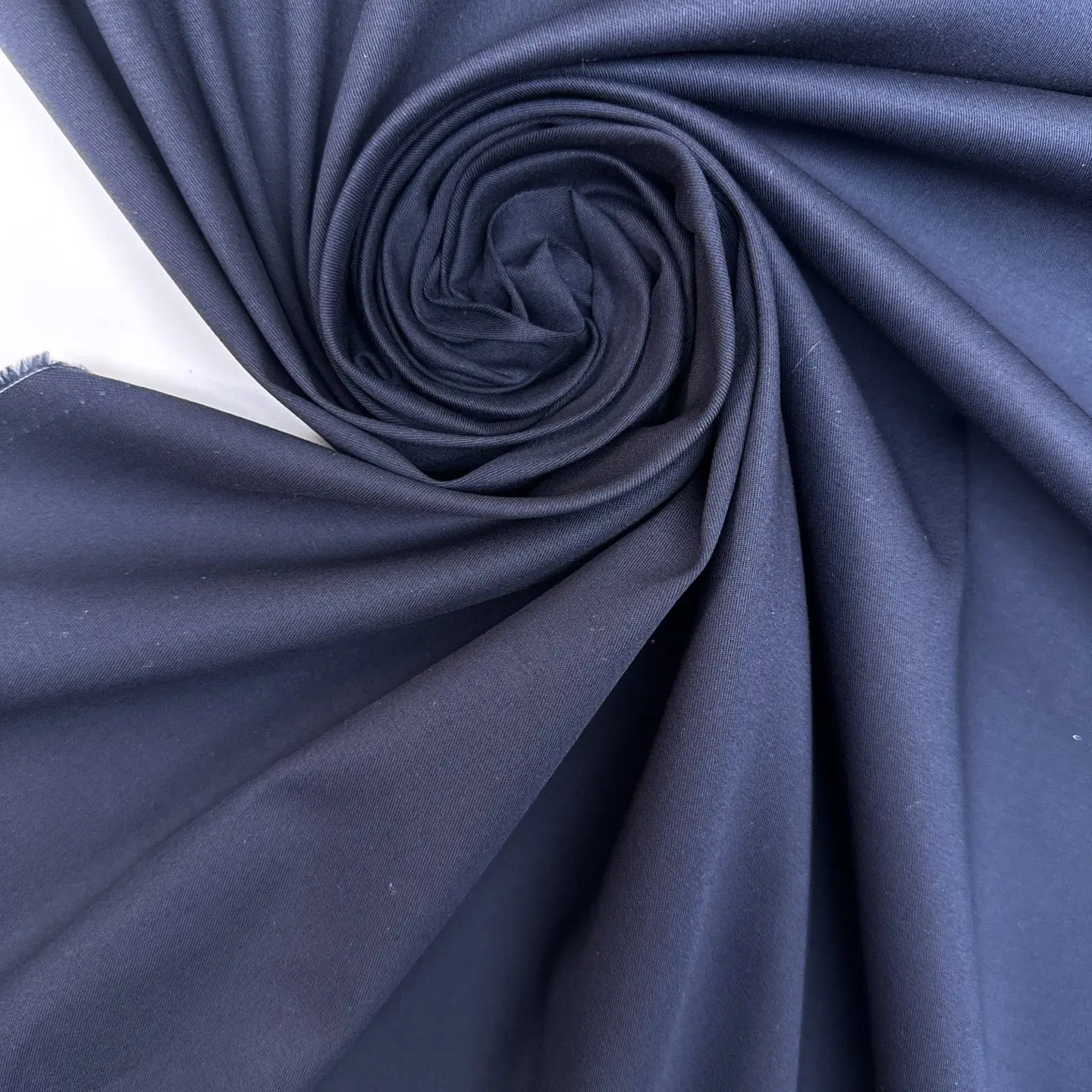 serge de coton bleu avec elasthanne 2430000013706 atelier leonie 01